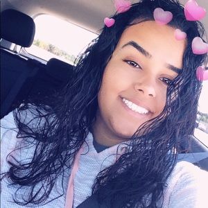 Meet your Posher, Alyssa